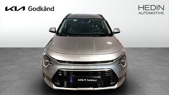 Kia Niro 2 of 12