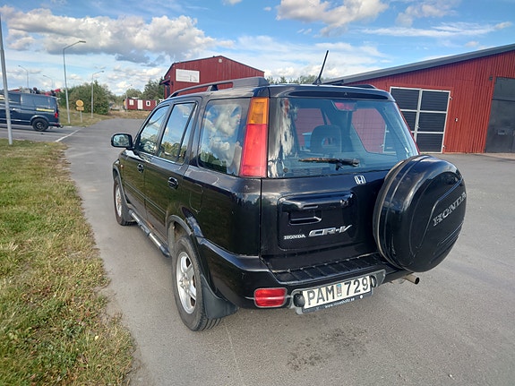 Honda CR-V 4 of 5