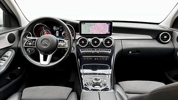 Mercedes-Benz C200 d 12 of 16