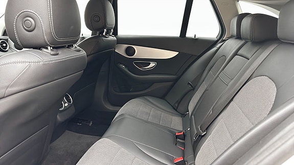 Mercedes-Benz C200 d 15 of 16
