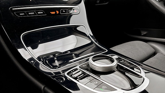 Mercedes-Benz C200 d 13 of 16