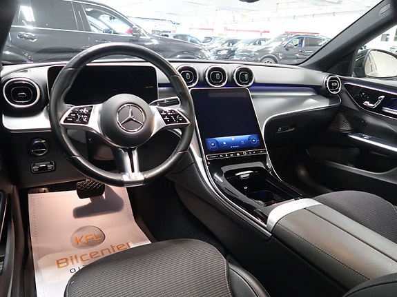 Mercedes-Benz C300 17 of 30