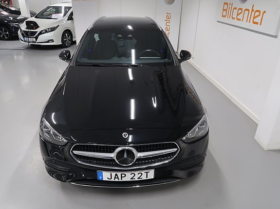 Mercedes-Benz C300 11 of 30