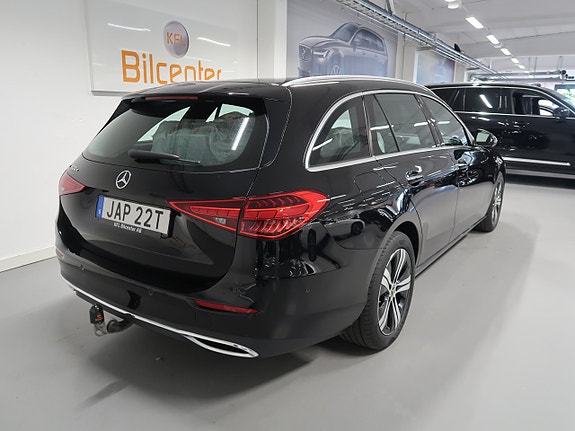 Mercedes-Benz C300 6 of 30