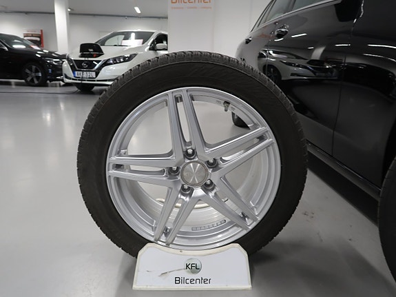 Mercedes-Benz C300 13 of 30