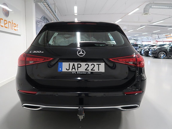 Mercedes-Benz C300 7 of 30