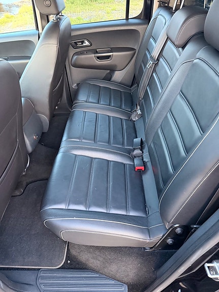 Volkswagen Amarok 22 of 25