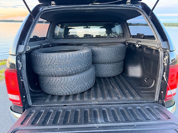 Volkswagen Amarok 25 of 25