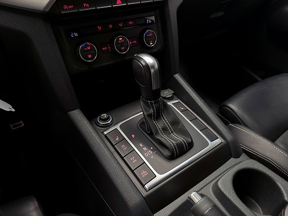 Volkswagen Amarok 22 of 23