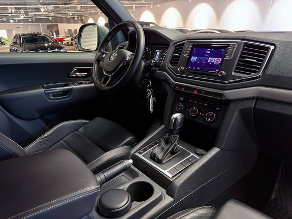 Volkswagen Amarok 16 of 23