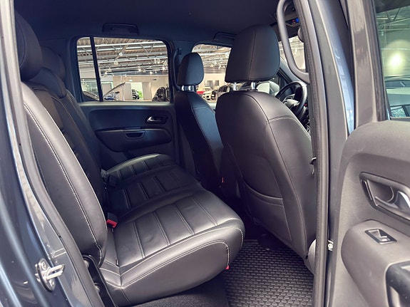 Volkswagen Amarok 17 of 23