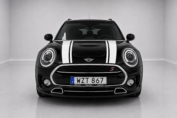 MINI Clubman Cooper S 2 of 17