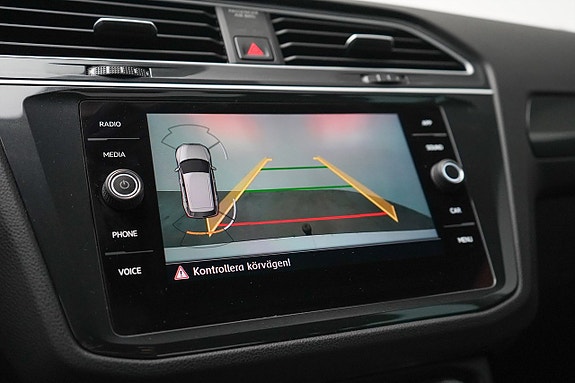 Volkswagen Tiguan 11 of 23