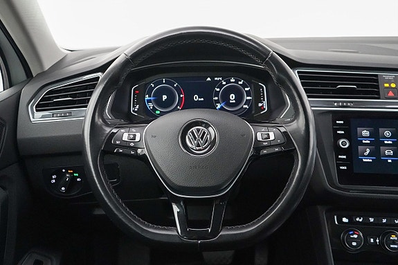 Volkswagen Tiguan 9 of 23
