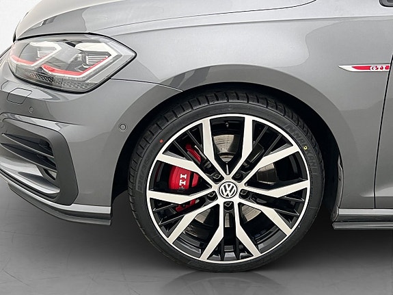 Volkswagen Golf I 25 of 28