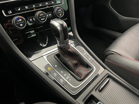Volkswagen Golf I 18 of 28