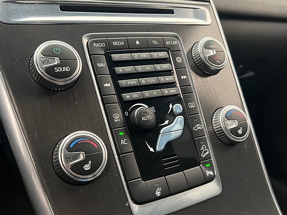 Volvo XC60 19 of 27