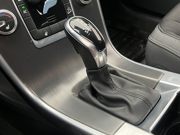 Volvo XC60 20 of 27