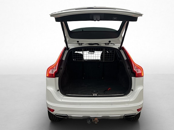 Volvo XC60 9 of 27