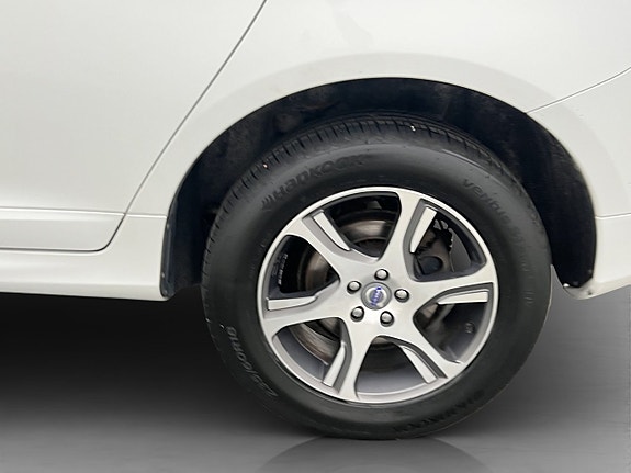 Volvo XC60 25 of 27