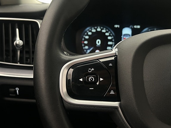 Volvo V60 Cross Country 25 of 30