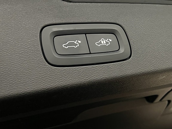 Volvo V60 Cross Country 10 of 30