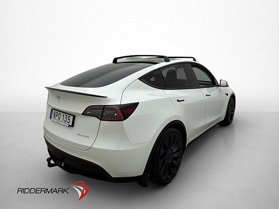 Tesla Model Y 8 of 30