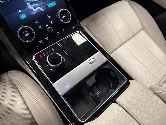 Land Rover Range Rover Velar 23 of 25