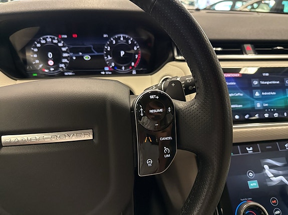 Land Rover Range Rover Velar 17 of 25