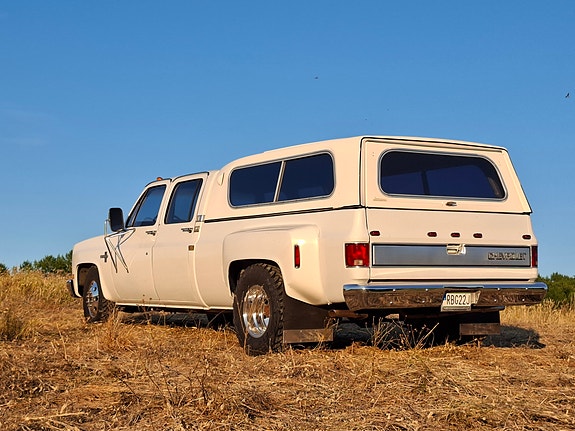 Chevrolet C30 3 of 9