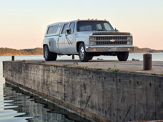 Chevrolet C30 4 of 9
