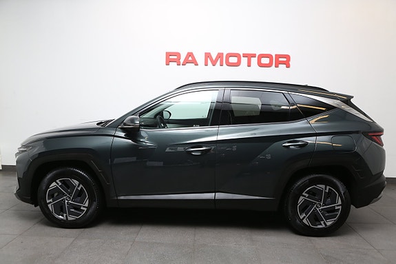 Hyundai Tucson 2 of 25