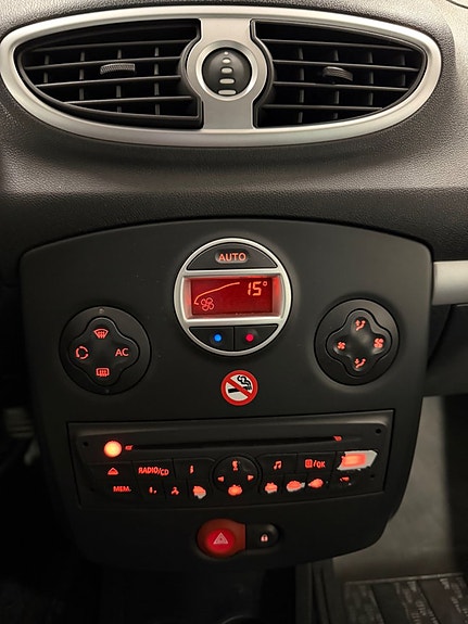 Renault Clio 12 of 13