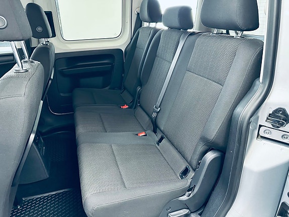 Volkswagen Caddy 10 of 14