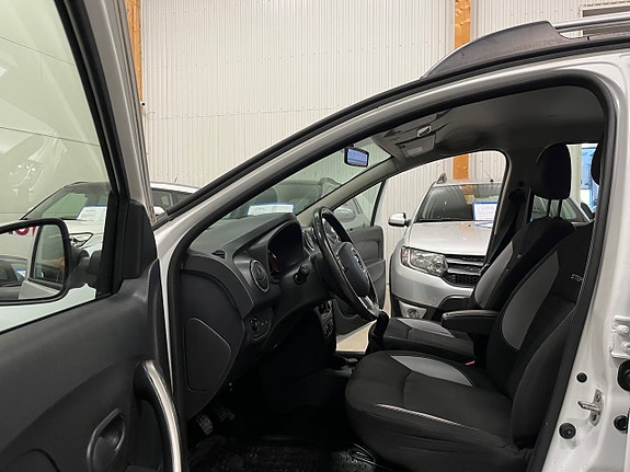 Dacia Sandero Stepway 14 of 17