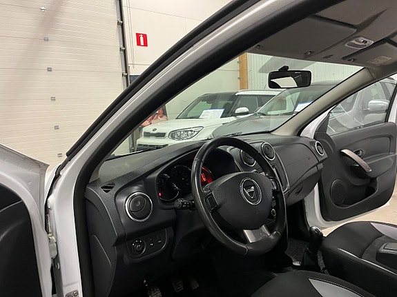 Dacia Sandero Stepway 15 of 17