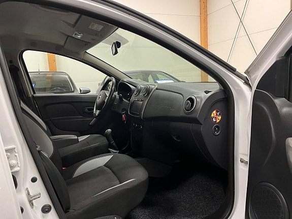 Dacia Sandero Stepway 8 of 17