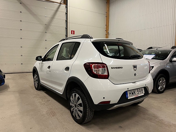 Dacia Sandero Stepway 5 of 17