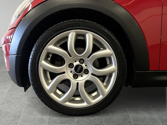 MINI Cooper 15 of 15