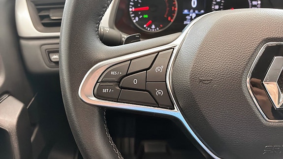 Renault Captur 15 of 23