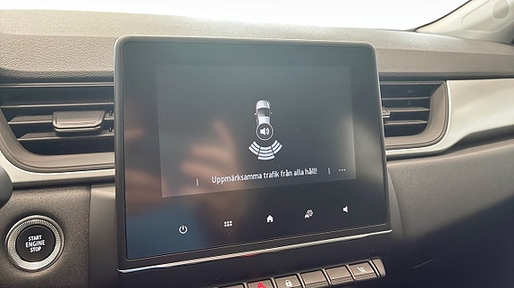 Renault Captur 18 of 23
