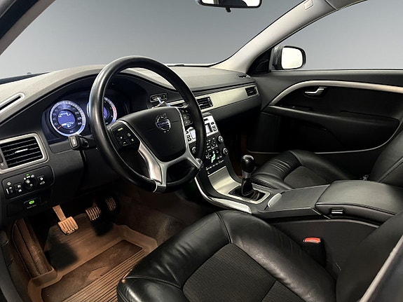 Volvo V70 7 of 21
