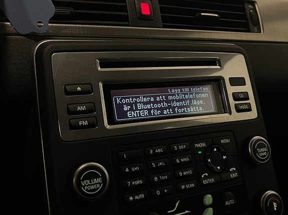 Volvo V70 13 of 21