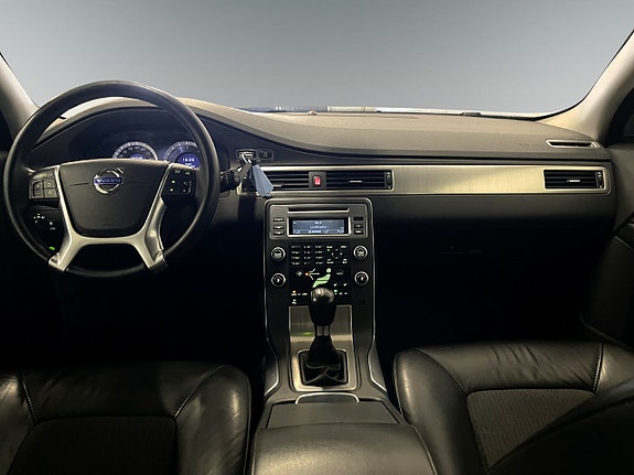 Volvo V70 8 of 21
