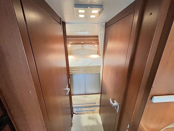 Dethleffs Esprite I 7850 / ALDE / Queenbed / Solcell / Kedja / 18 of 22