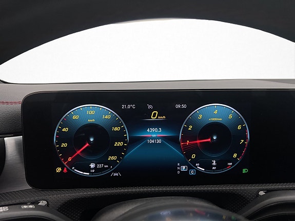 Mercedes-Benz CLA200 17 of 30
