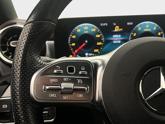 Mercedes-Benz CLA200 16 of 30