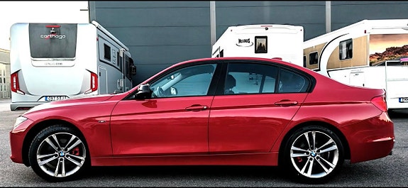 BMW 328i 4 of 10