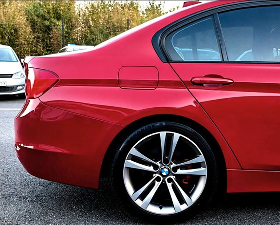 BMW 328i 7 of 10
