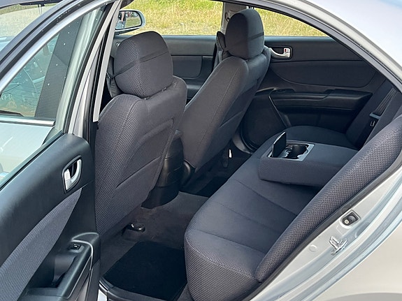 Hyundai Sonata 8 of 9